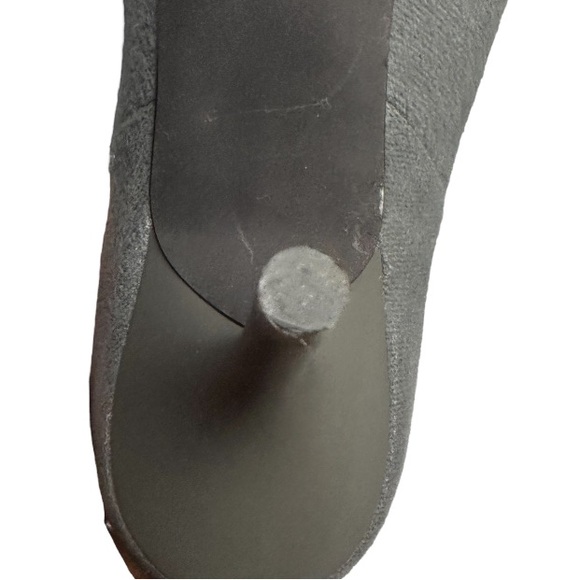 Yeezy Season 8 Grey Suede Moleskin Thigh High Boots.36.5 or U.S. 6.5. Ne… - Picture 9 of 13